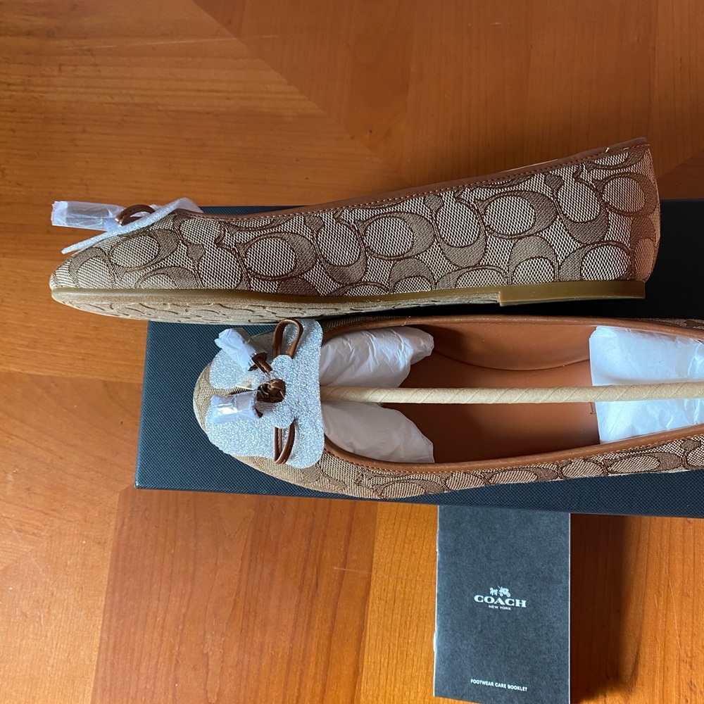 New Coach flats - Picture 8 of 11
